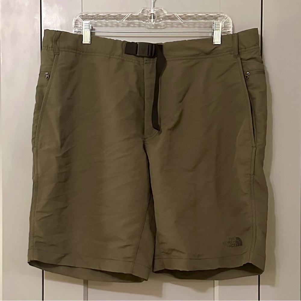 The North Face Men's Athletic Shorts - Olive